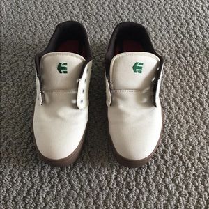 Men’s etnies skate shoes